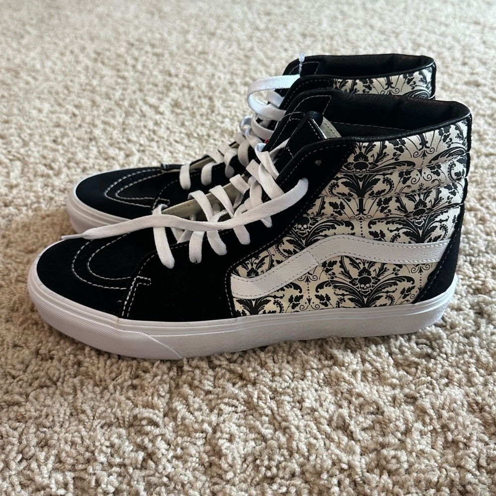 VANS Sk8-Hi Skull Tapestry Black Men’s Suede Sneakers size 11